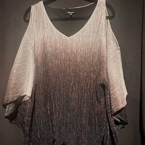 Onyx brand cold shoulder special occaision top